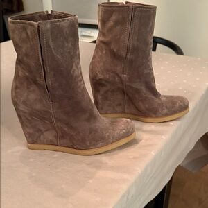 Stuart Weitzman Taupe Wedge Boots